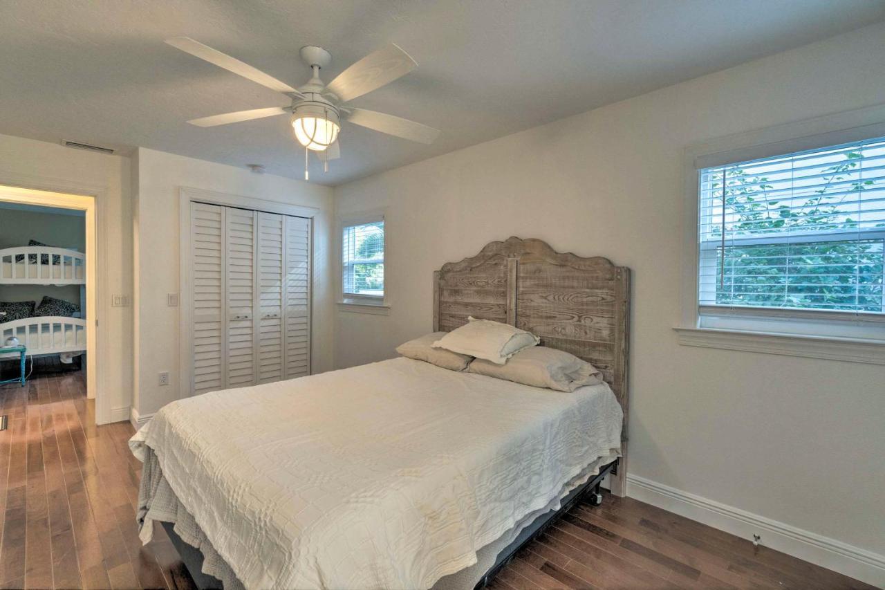 Bright Sarasota Bungalow - 5 Mi To Siesta Beach! Zewnętrze zdjęcie